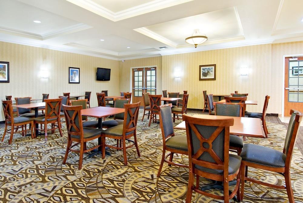 Holiday Inn Express & Suites Klamath Falls Central By Ihg Eksteriør billede