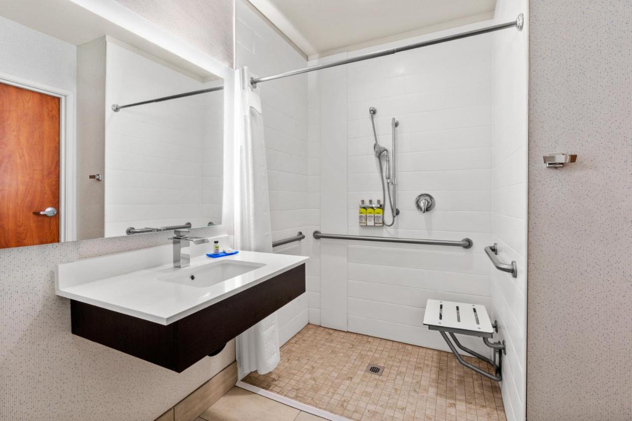 Holiday Inn Express & Suites Klamath Falls Central By Ihg Eksteriør billede