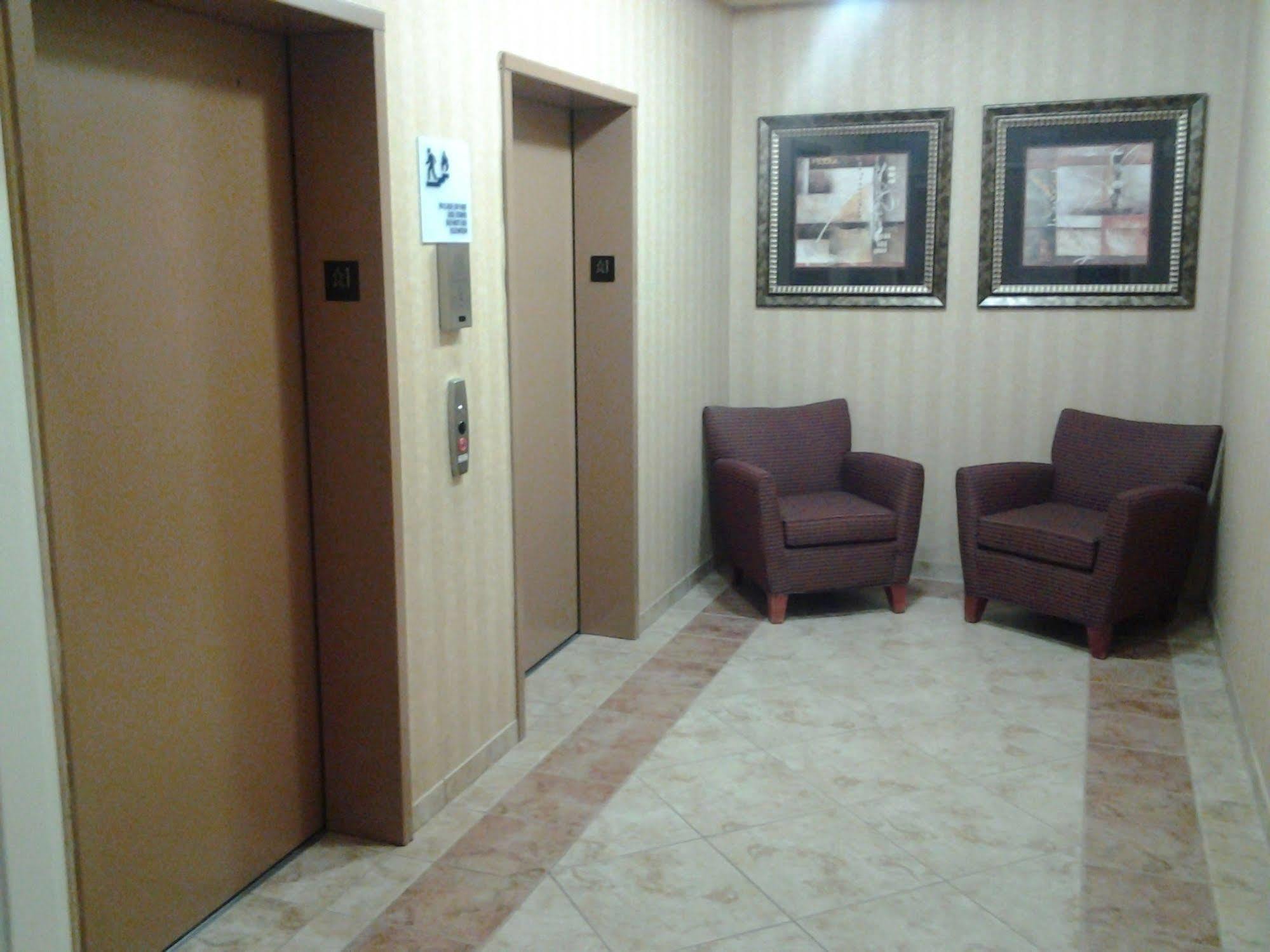 Holiday Inn Express & Suites Klamath Falls Central By Ihg Eksteriør billede