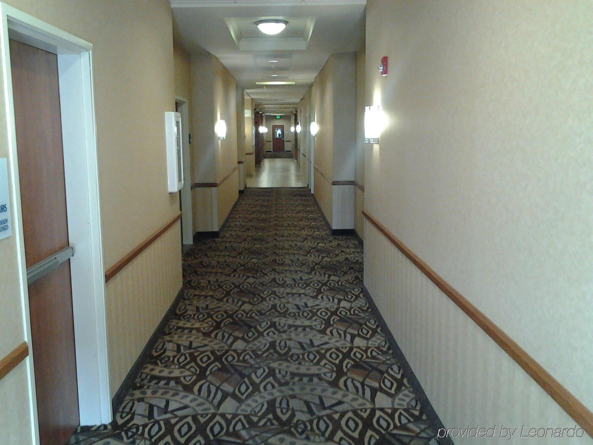 Holiday Inn Express & Suites Klamath Falls Central By Ihg Eksteriør billede