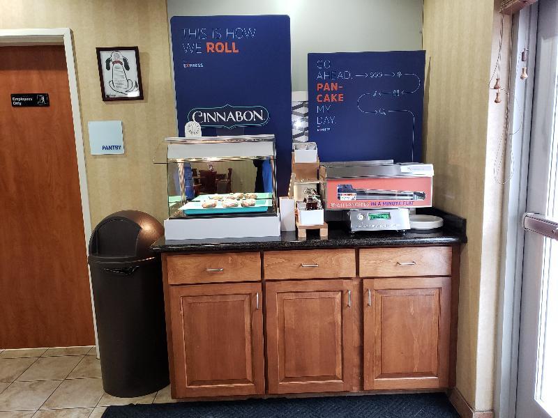Holiday Inn Express & Suites Klamath Falls Central By Ihg Eksteriør billede